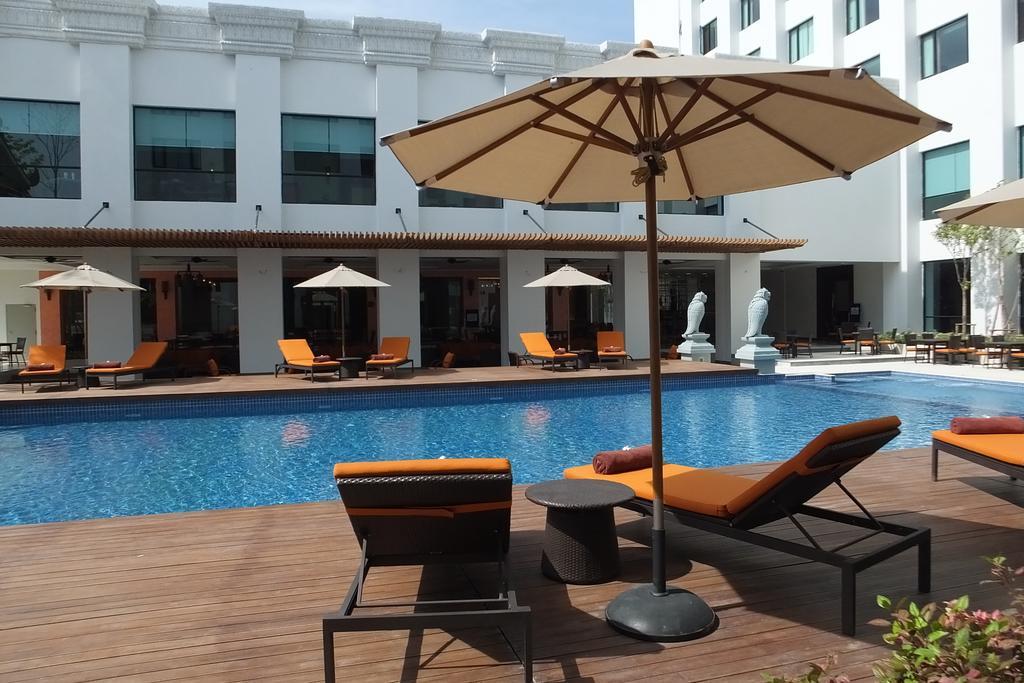 Mida Grande Hotel Dhavaravati Nakhon Pathom - Sha Plus Buitenkant foto